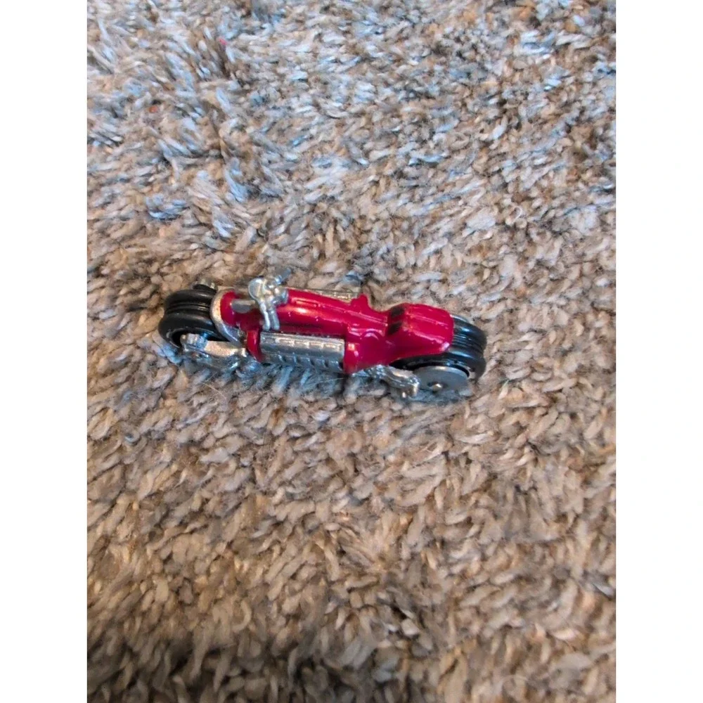 Hot Wheels 2006 Mopar Madness Dodge Tomahawk Red Variation Black Wheels J3389